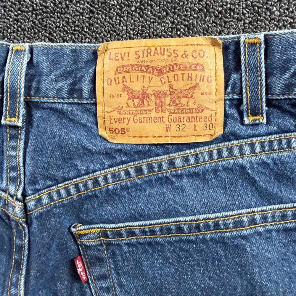 Vintage Levi's 505 Regular Fit Straight Men's Jeans 30x28 Medium‎ Wash Denim 90s